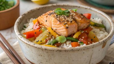 Reispfanne mit Lachs